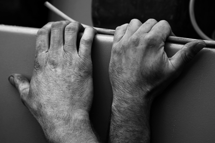 mains de travailleur, worker hands, © photo dominique houcmant